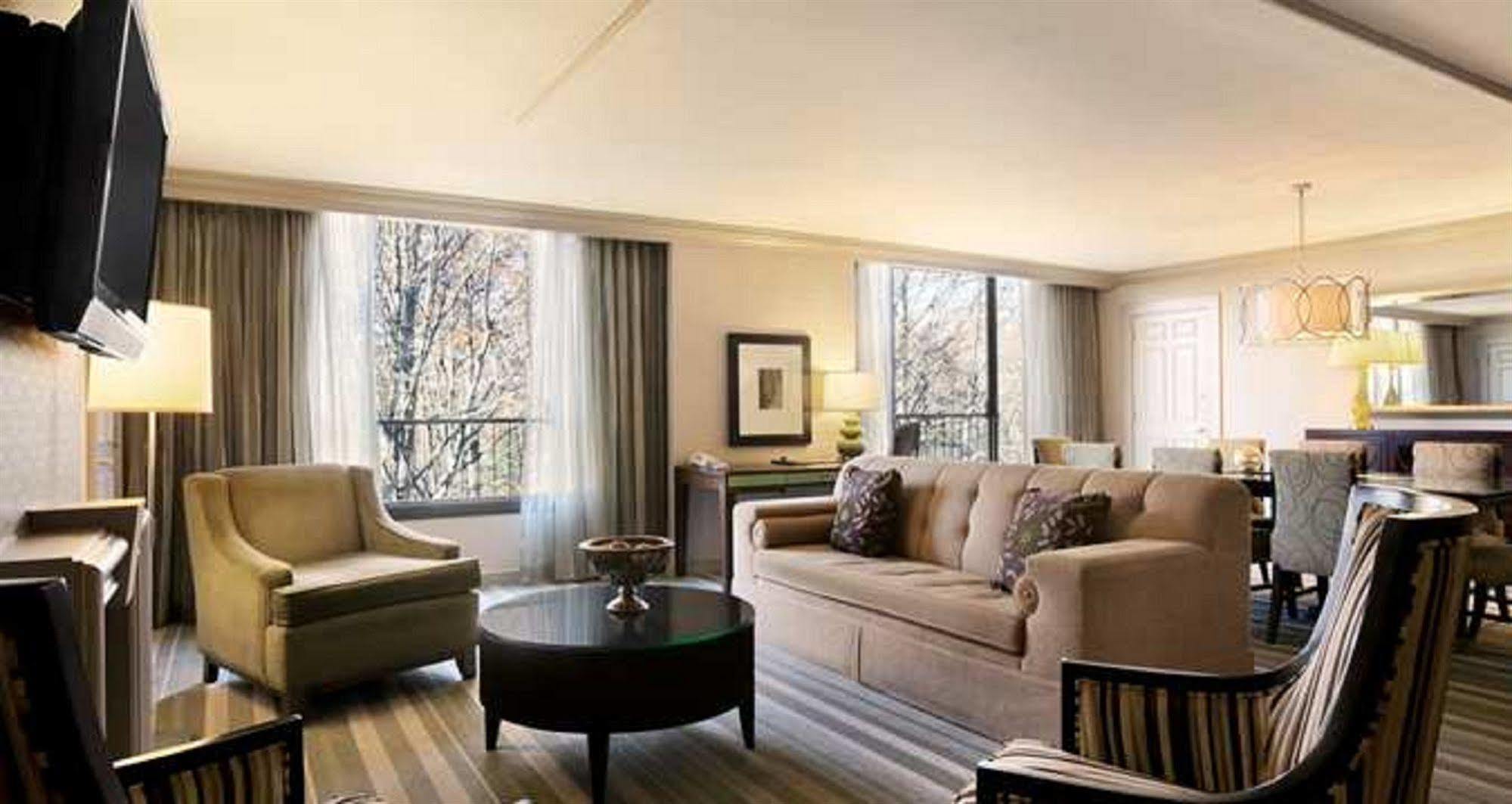 Hilton Westchester Rye Brook Eksteriør bilde